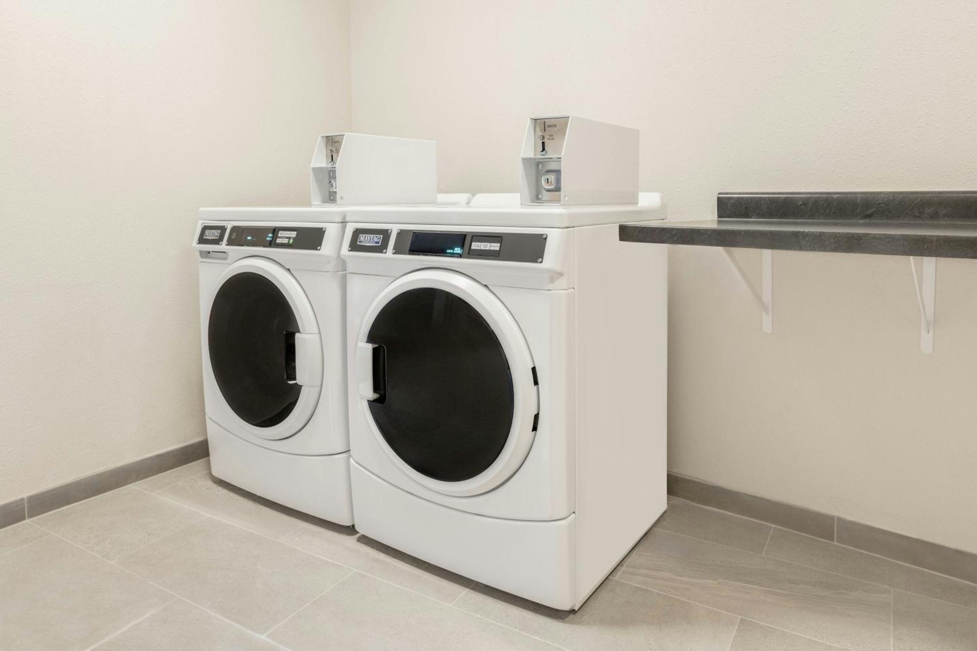 Fairfield By Marriott Inn & Suites Kansas City At The Legends מראה חיצוני תמונה