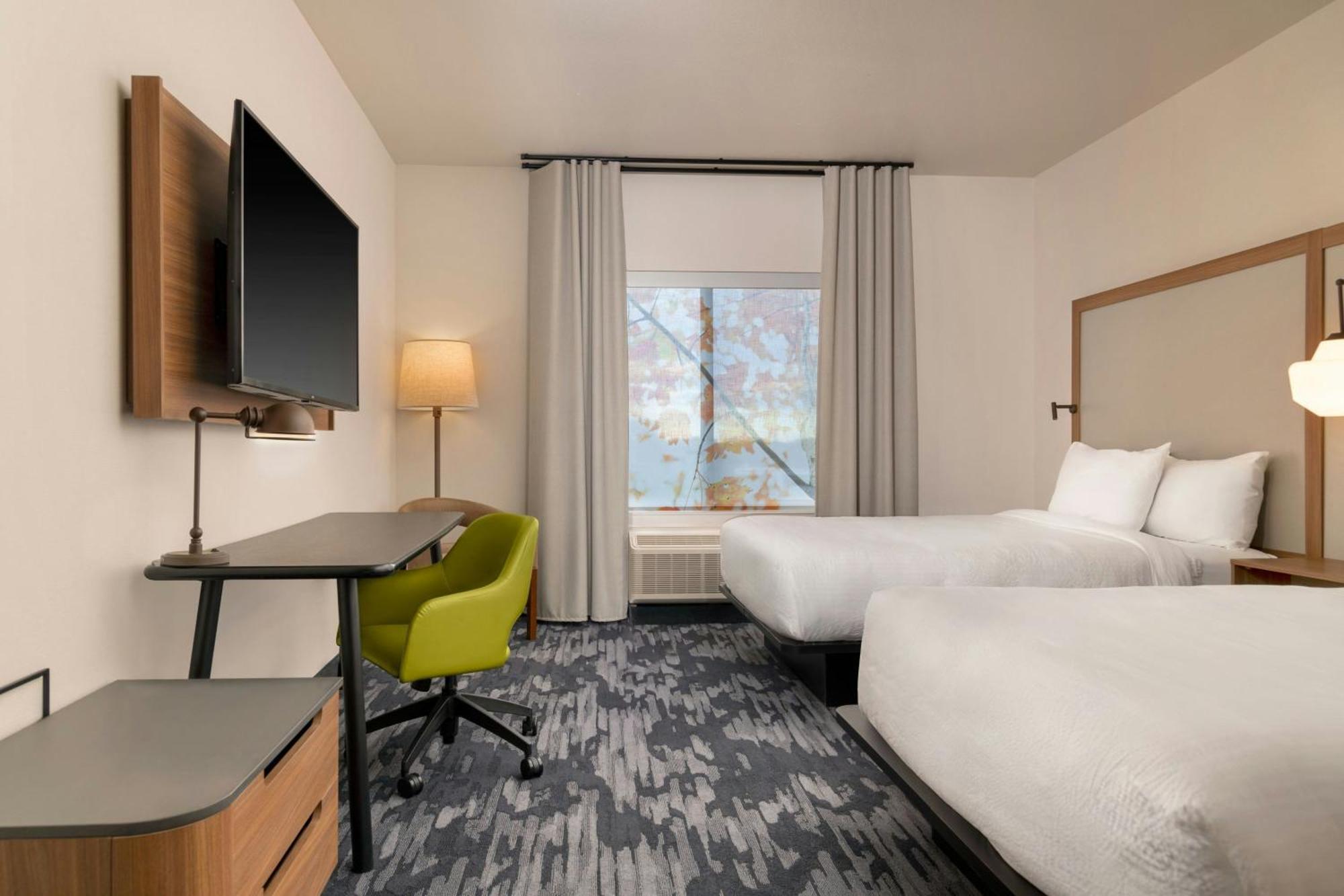 Fairfield By Marriott Inn & Suites Kansas City At The Legends מראה חיצוני תמונה