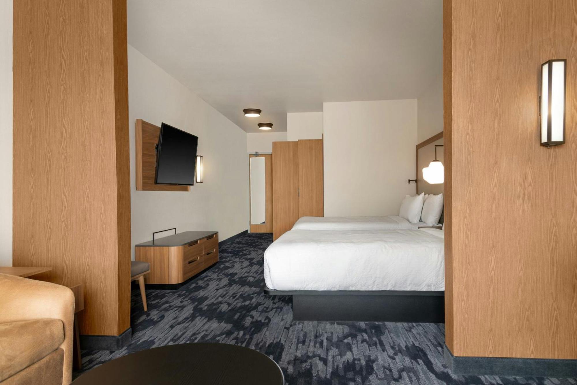 Fairfield By Marriott Inn & Suites Kansas City At The Legends מראה חיצוני תמונה